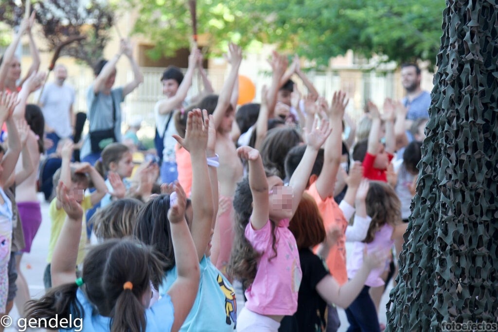 Agua, baile, manos manchadas y muchas risas… Una gran Fiesta de Fin de Curso